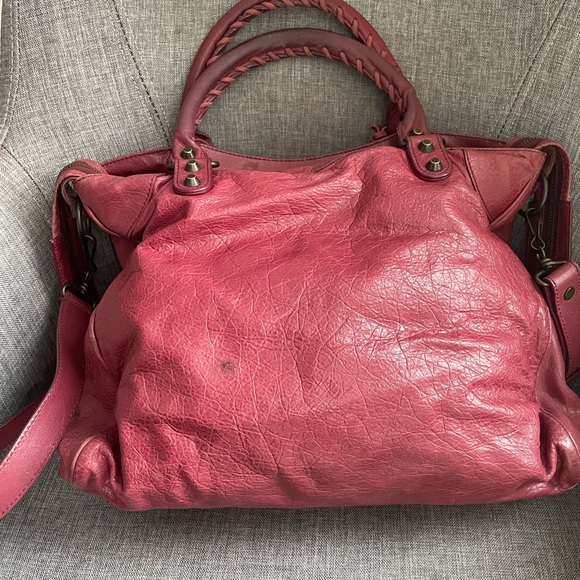 Balenciaga Raspberry Leather Shoulder Bag - Picture 3 of 13
